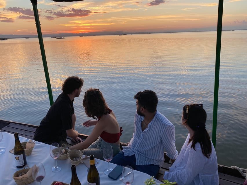 Valencia: Boat Ride with Valencian Wine Tasting & Tapas - Albufera at sunset: why this boat-and-wine combo works