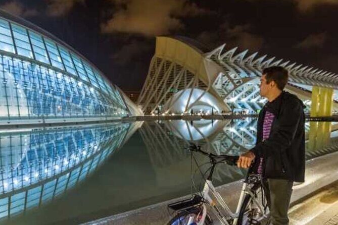 Valencia By Night Bike Tour - Torres de Serranos: A Photo Stop Worth Treating Like a Bonus (Stop 4)