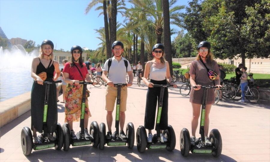 Valencia: Cabecera Park and Bioparc Segway Tour - Getting rolling near C/ Náquera: the practical side of riding in Valencia