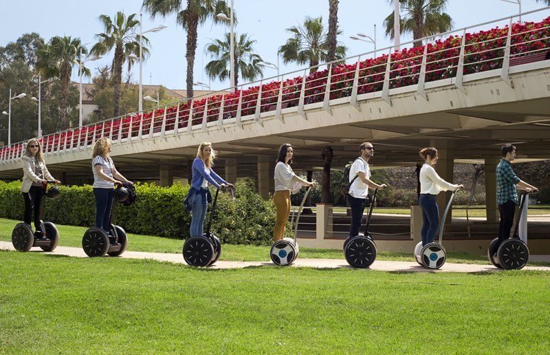 Valencia: Cabecera Park and Bioparc Segway Tour - Cabecera Park and Cabecera Lake: the nature shift you’ll feel immediately