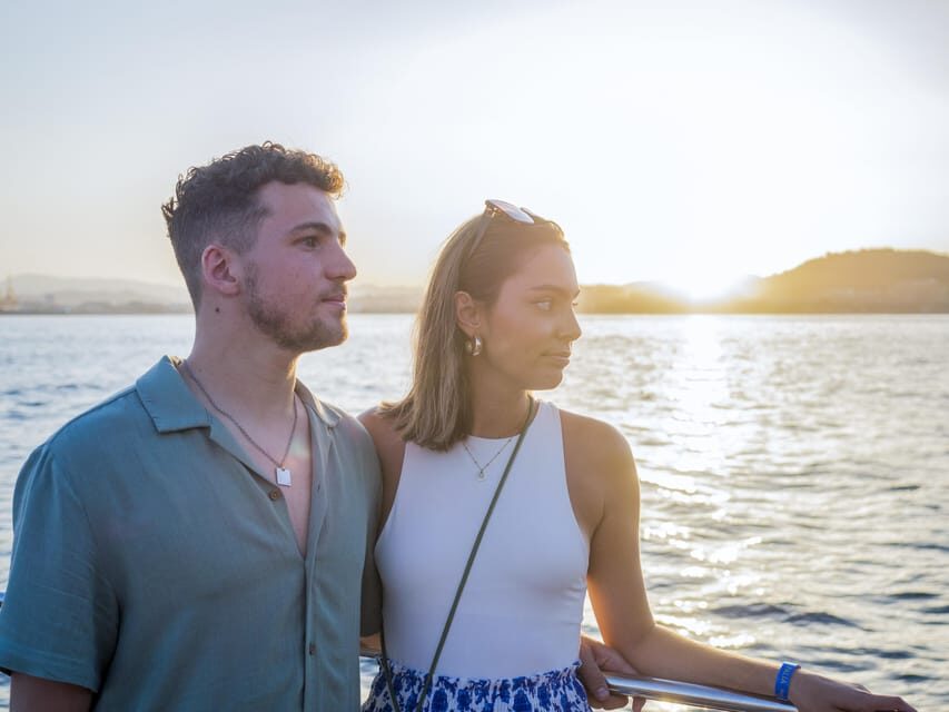 Valencia: Catamaran Cruise with Sunset Option - Daytime vs Sunset: Pick the Mood That Fits