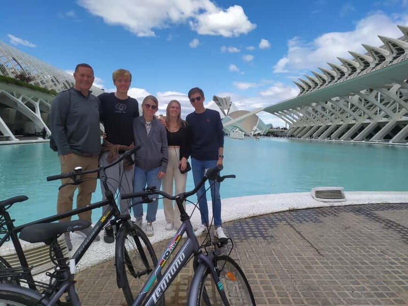 Valencia: City Highlights Bike Tour - Turia Gardens: The Calm Between the Big Hits