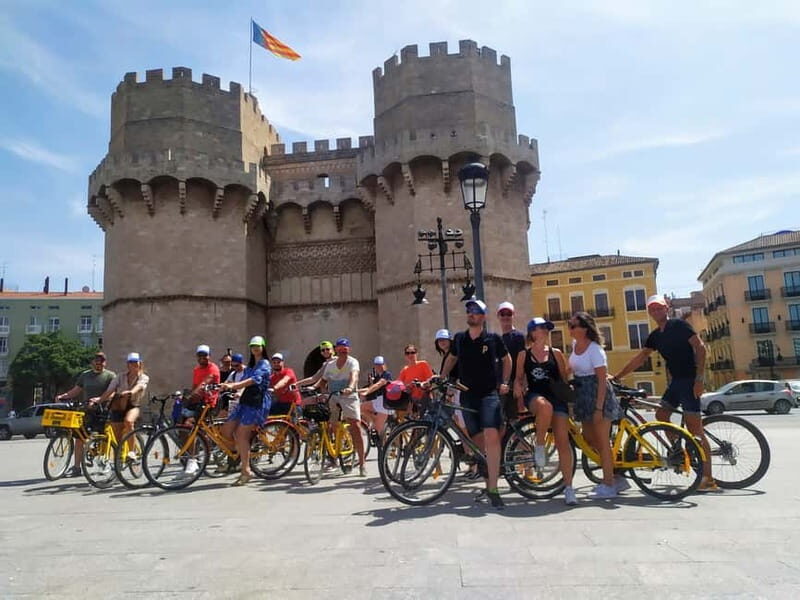 Valencia: City Highlights Bike Tour - Cabanyal Quarter and Veles y Vents: Valencia After the Science Zone