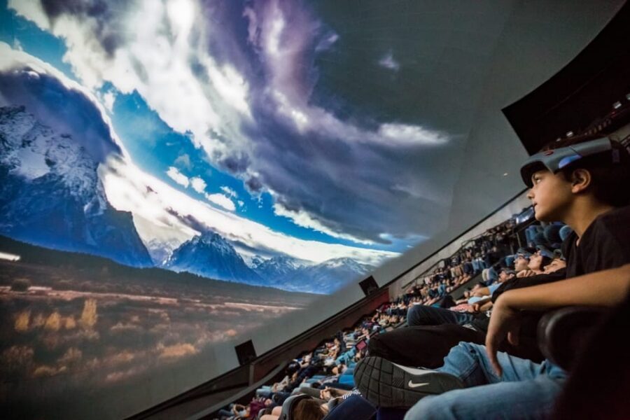 Valencia: City of Arts and Science 3D Movie at Hemisfèric - Who should book this and who might skip it
