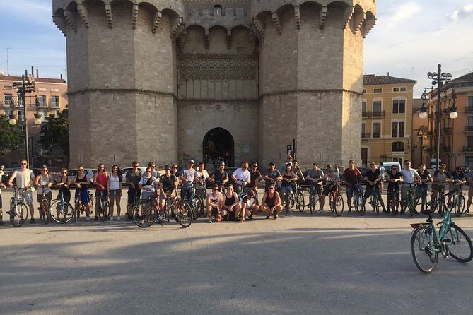 Valencia City Sights Bike Tour - Meet up in Ciutat Vella and start at 10:30 with the right mindset