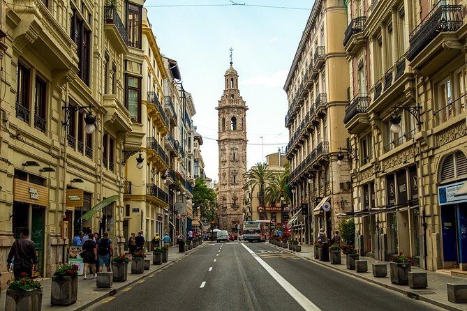 Valencia Complete Full Private Day with Hotel Pick up - Valencia Cathedral: outside views plus an optional Holy Grail angle