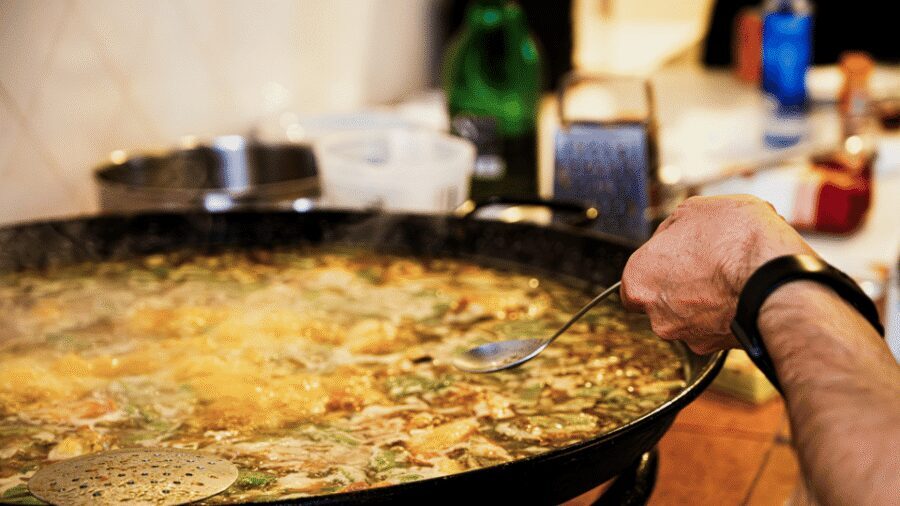 Valencia: cook your paella (with purchase at Russafa market) - Cooking Valencia’s Paella the Practical Way