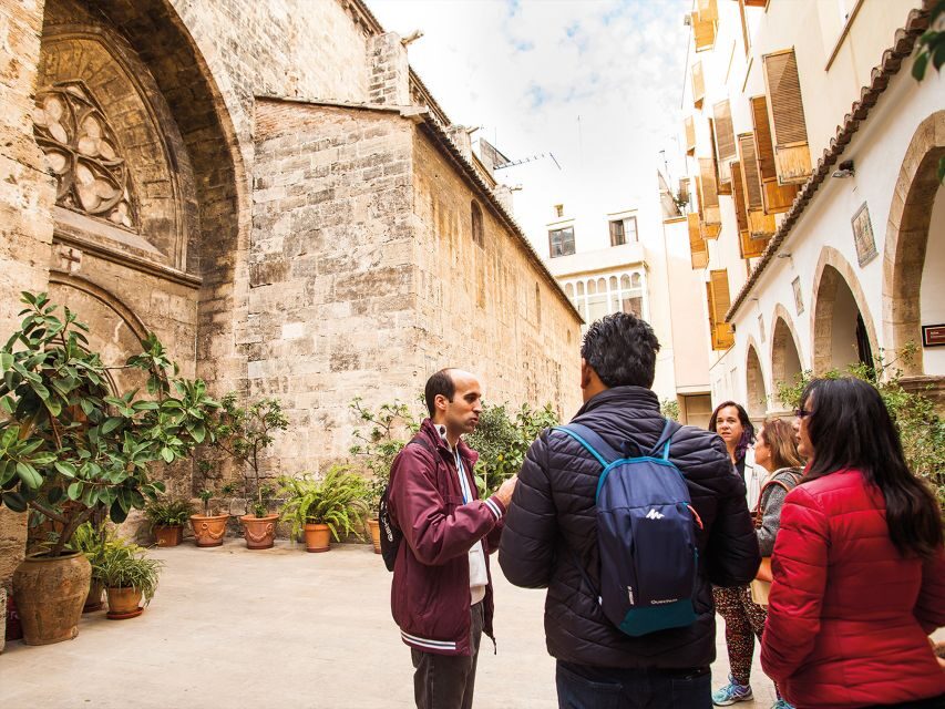 Valencia: Essentials and World Heritages Sites Walking Tour - How the two hours actually feel on your feet