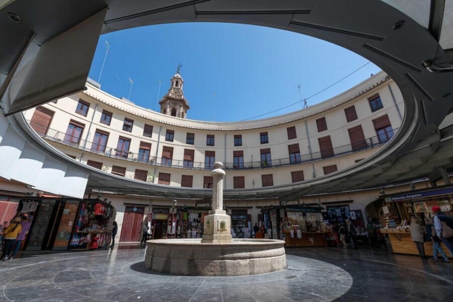 Valencia: Essentials Bike Tour from Ruzafa - Passing old city walls: quick context that makes later spots click