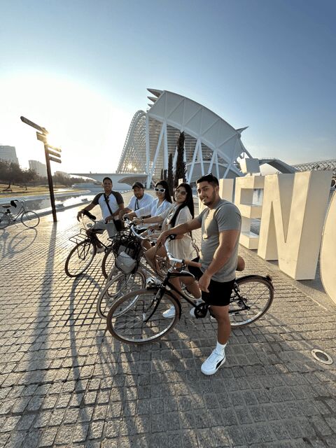 Valencia: Essentials Bike Tour from Ruzafa - Jardín del Turia + Gulliver Park: green space with a playful twist