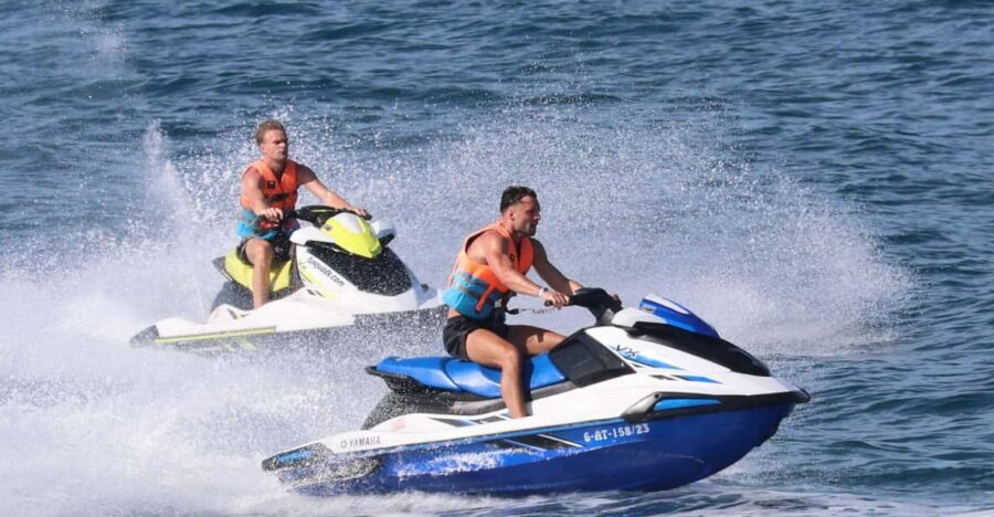 Valencia: Excursión en Moto de Agua + Paddle Surf - The jet ski experience: latest equipment and real instructor support