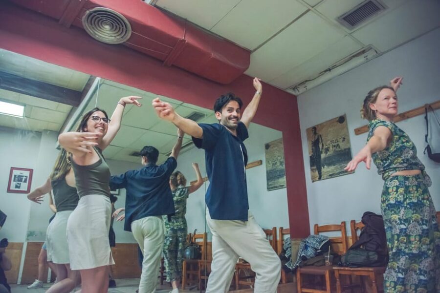 Valencia: Flamenco Class Experience - Fuente Luminosa by Plaza del Ayuntamiento: Getting There Without Stress