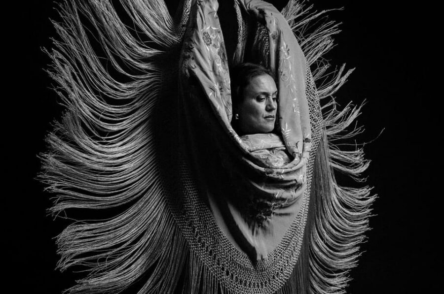 Valencia: Flamenco Show TEATRE TABLAO FLAMENCO in Teatro Talia - Performers you can look up: the cast behind the stage