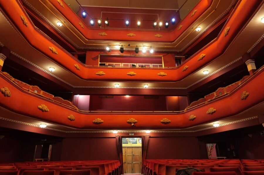 Valencia: Flamenco Show TEATRE TABLAO FLAMENCO in Teatro Talia - Price and value: is $26 a fair deal?
