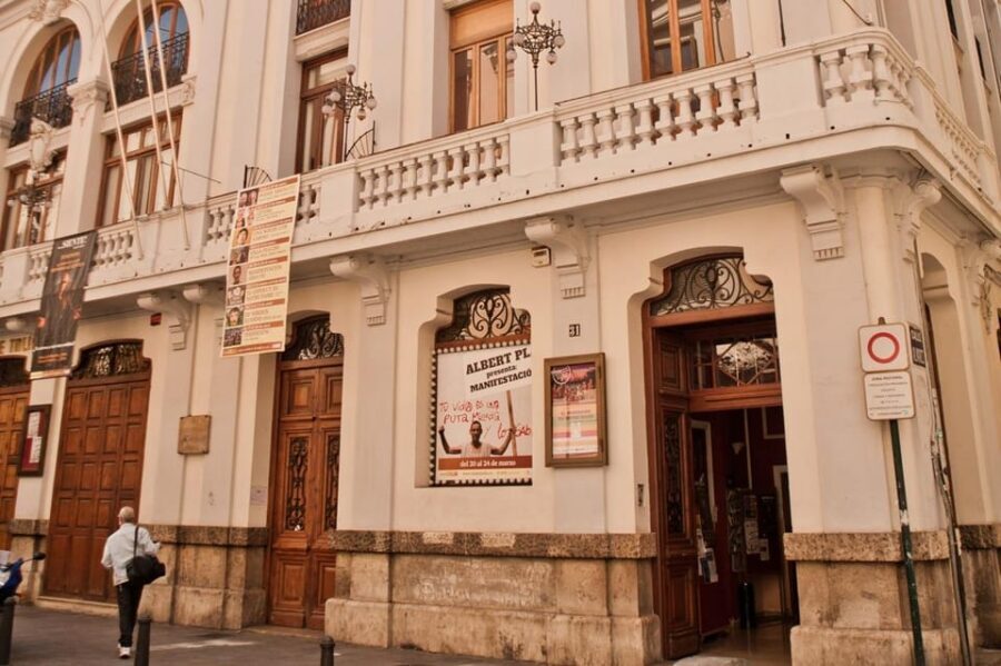Valencia: Flamenco Show TEATRE TABLAO FLAMENCO in Teatro Talia - FAQ