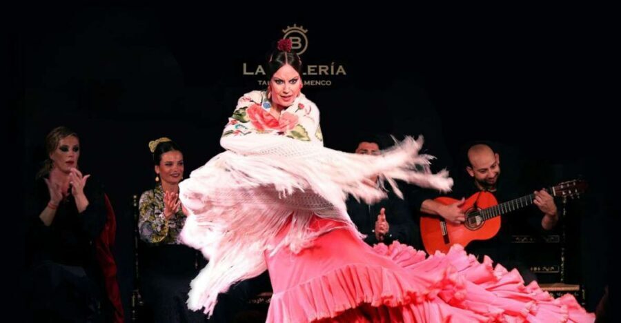 Valencia: Flamenco Show with Dinner at La Bulería - Why La Bulería is a smart pick for a first flamenco night in Valencia