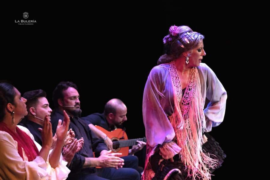 Valencia: Flamenco Show with Dinner at La Bulería - Inside the show: singers, dancers, and guitar up close