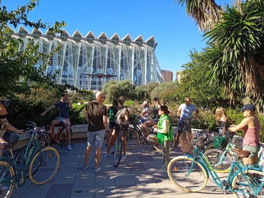 Valencia: Full-Day Bike Rental - Port and Beach at Bike Speed: Sea Breeze, Real Flexibility