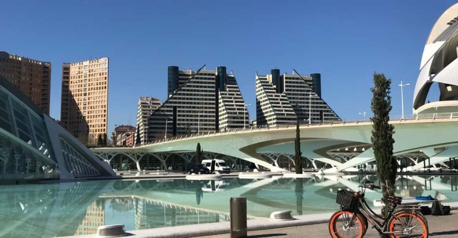 Valencia: Grand City Bike Tour on Bicycle, E-Bike or E-Step - Central Market and La Lonja: When Valencia’s Silk and Trade Show Up in the Route