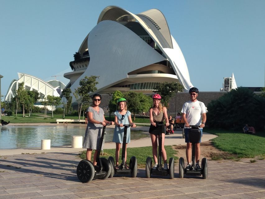 Valencia: Grand City Private Segway Tour - City of Arts and Sciences: your hour-long architecture fix