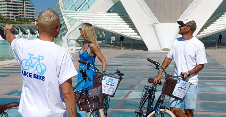 Valencia Guided Bike Tour in small group or Private - Meeting point at Av. del Port: how the tour sets you up