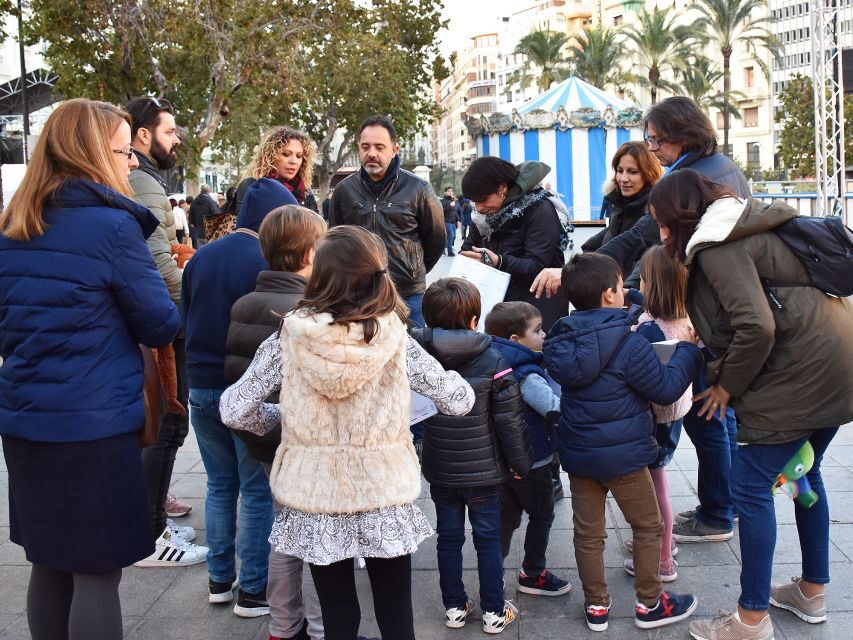 Valencia: Guided Family Walking Tour (Italian Tour) - The meeting point: Estación del Norte makes orientation simple