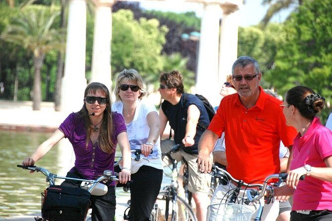 Valencia guided tours - walking tours - - La Lonja de la Seda: Gothic exchange halls and 24 helicoidal columns