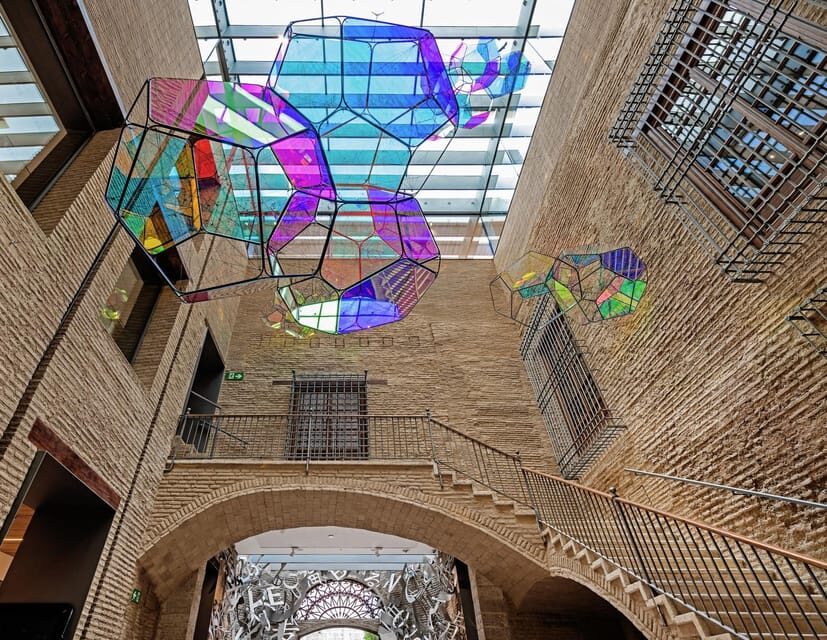 Valencia: Hortensia Herrero Art Center Ticket or Guided Tour - The main hall details you’ll keep noticing while you walk