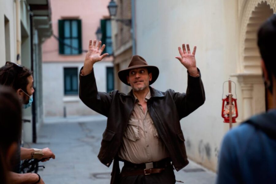 Valencia: 'Indiana Jones and the Holy Grail' Walking Tour - Where the Indiana Jones magic starts: Plaza de la Virgen