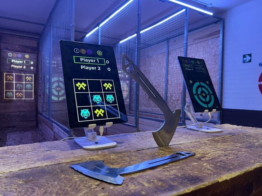 Valencia: Interactive Axe Throwing 1h - Price and Value in Plain Terms (About $22 for 1 Hour)