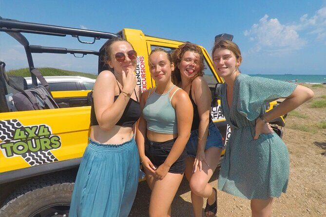 Valencia: Jeep Tour Albufera Park - El Saler beach time: the best “move from land to water” moment