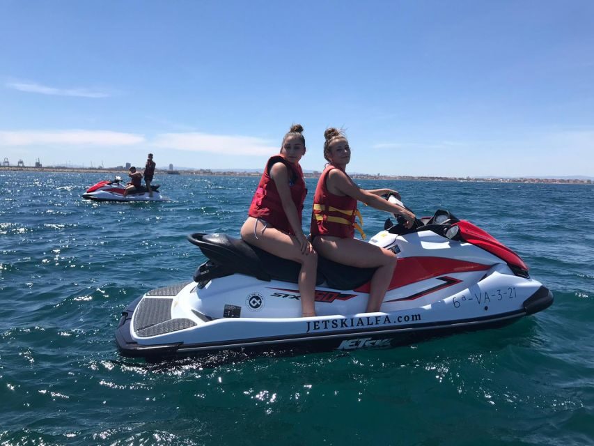 Valencia: Jetski experience with Guide - Riding with a calm instructor: what you gain on the water