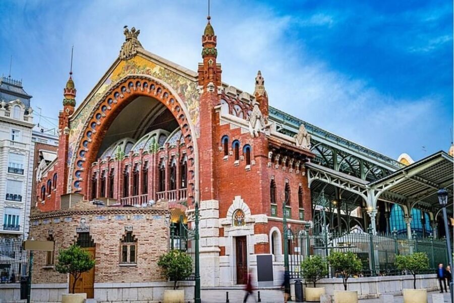 Valencia: Must-See Attractions Walking Tour - Key highlights