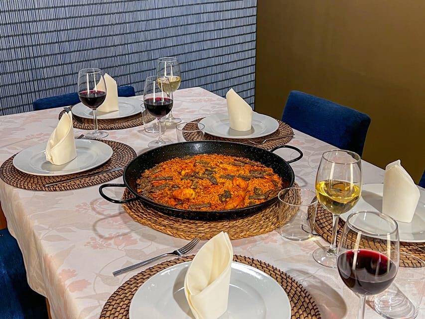 Valencia: Paella Cooking Class with Central Market Tour - Timing matters: how morning vs 5PM/8PM changes your day