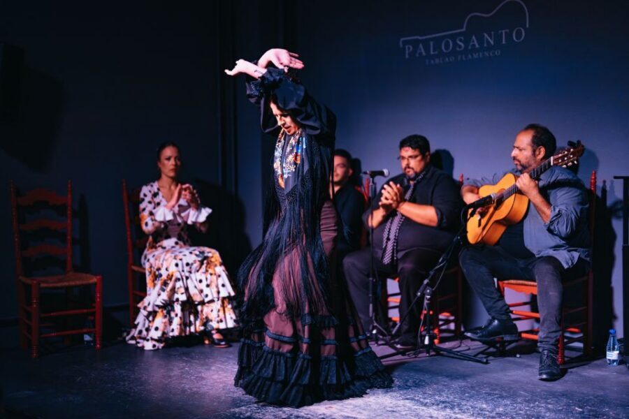 Valencia: Palosanto Flamenco Show Ticket - The Short Break and the Bar You’ll Actually Use