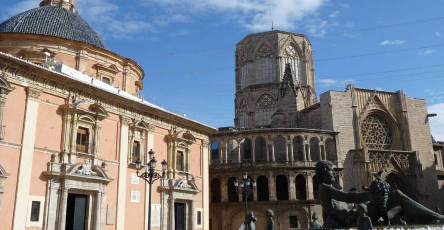 Valencia: Private 4-Hour Walking Tour of the Old Town - Price and Logistics: What You’re Paying For