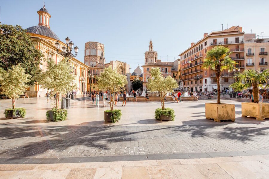 Valencia: Private Brunch Tour with Basic Spanish Learning - Key points to know before you go