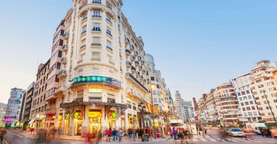 Valencia: Private custom tour with a local guide - A Private Custom Valencia Walk: What It’s Like on the Ground