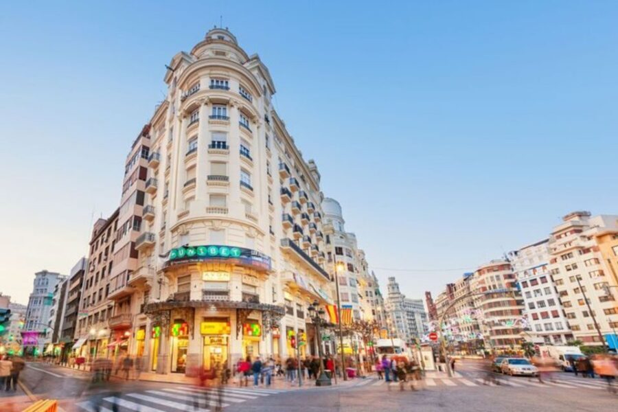 Valencia: Private custom tour with a local guide - Pickup in Valencia: Starting Smoothly (and Ending Where You Want)