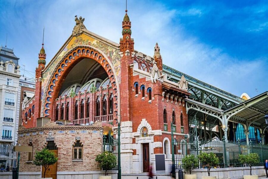 Valencia: Private custom tour with a local guide - Museums Without the Headache: Exterior-First and Optional Inside Visits