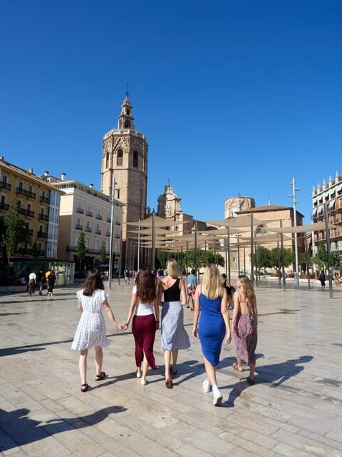 Valencia: Private photo shooting with pro photographer - Price and Value: $200 for a Private Photo Session