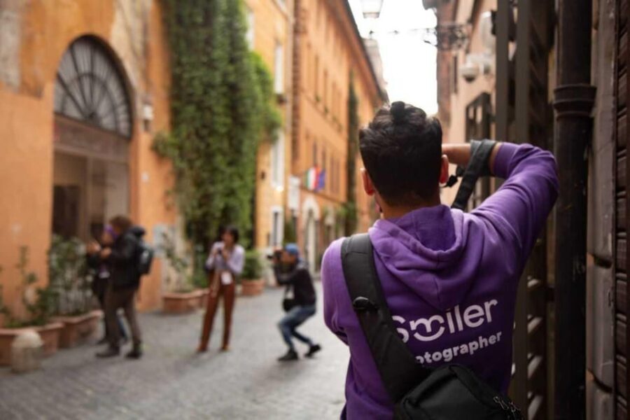 Valencia: Private photo tour at the Ciutat Vella - Photo Stop One: Ciutat Vella in the Historical Center