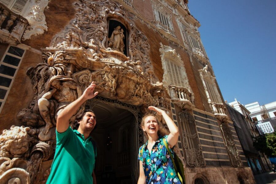 Valencia: Private Tour w/ Locals – Highlights & Hidden Gems - Meeting Under Estacion del Norte: A Smart Start to Beat Confusion