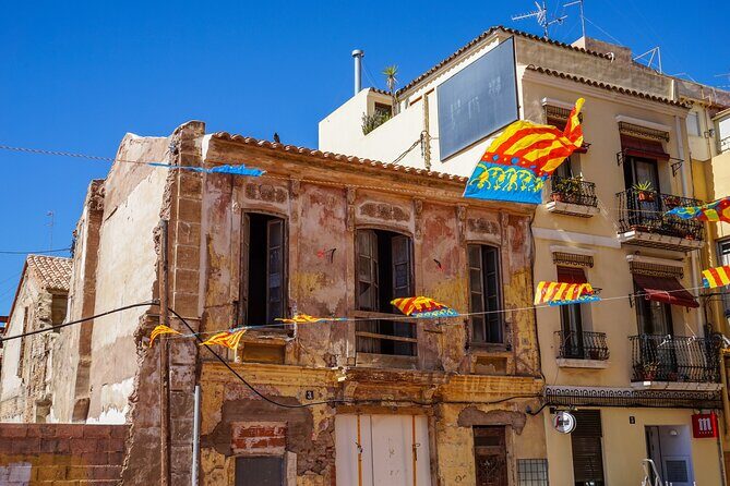 Valencia Private Walking Tour with a Local - Extending beyond the center: beach areas and La Albufera options