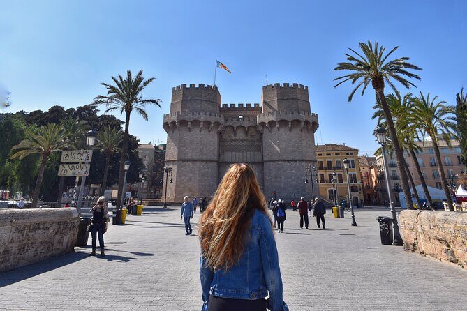 Valencia Private Walking Tour with Official Valencian Guide - Stop 3: Palau de la Generalitat, palaces in one neighborhood for a reason