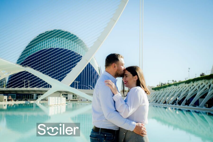 Valencia: Professional photoshoot at City of Arts & Sciences - FAQ
