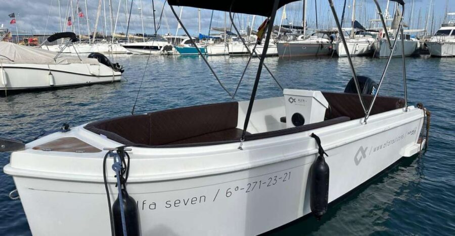 Valencia: Rent Boat Without License - Who Should Book This (and Who Might Want to Rethink It)