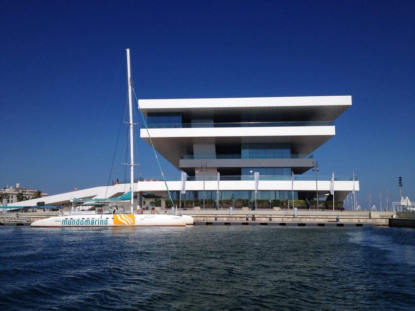 Valencia: Sailing Catamaran Cruise with Valencian Lunch - Getting to Mundo Marino and boarding without stress