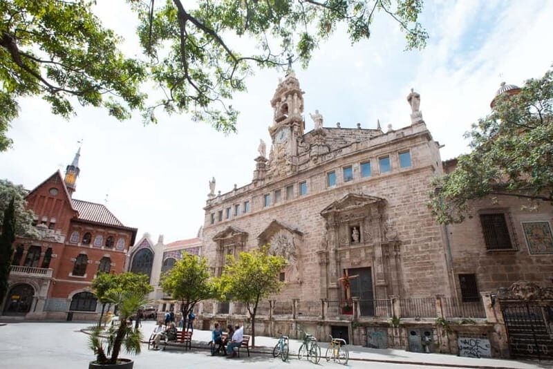 Valencia: San Nicolas, Silk Museum and Santos Juanes Church - Silk Museum and churches: opening hours that can make or break the plan