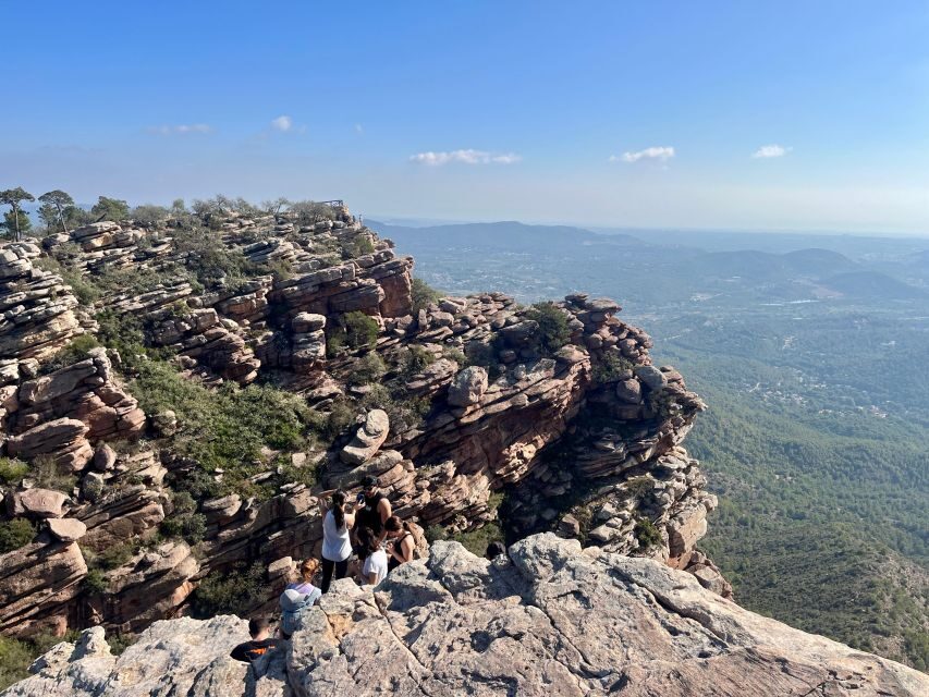 Valencia: Sierra Calderona & El Garbí Mountain hiking Tour - The second castle and return: more hiking, same views